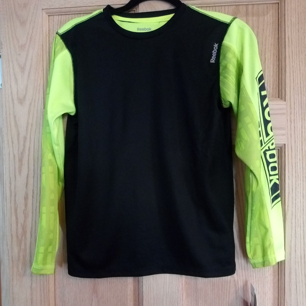 Boys Reebok shirt